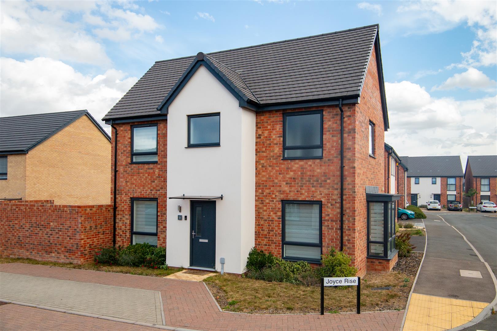 3 bed property in Joyce Rise, Milton Keynes